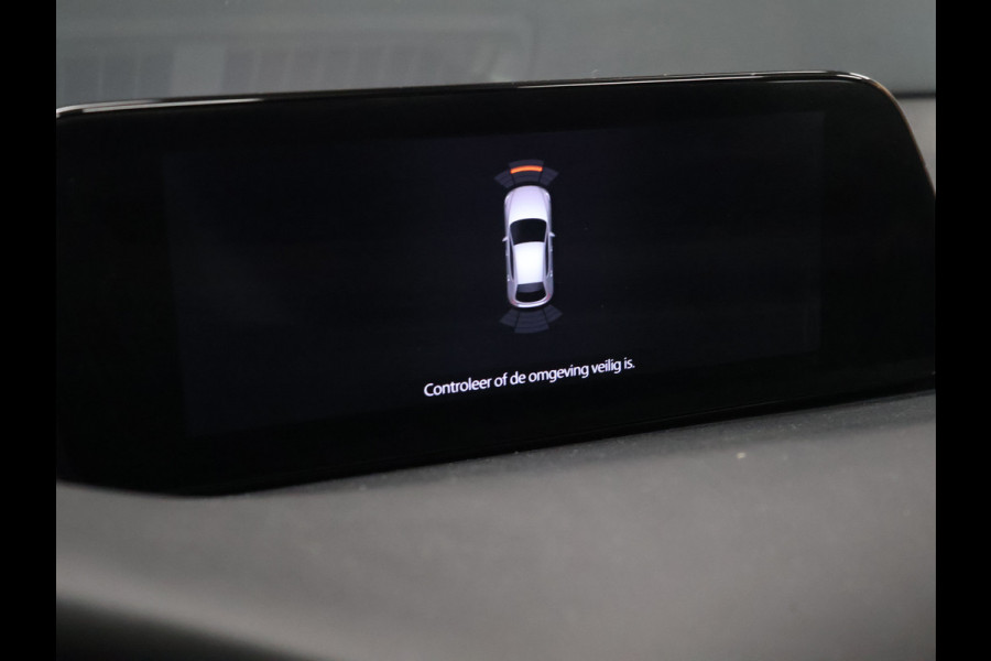 Mazda 3 2.0 e-SkyActiv-G M Hybrid 122 Comfort met Bose [APAPTIVE CRUISE CONTROL, APPLE CARPLAY, ANDROID, BOSE SOUND SYSTEM, MEMORY SEATS, STOELVERWARMING STUUR VERWARMING, CAMERA, PDC V+A, BLUETOOTH, LEDER, LED, ELEKTRISCHE ACHTERKLEP, NAVIGATIE,
