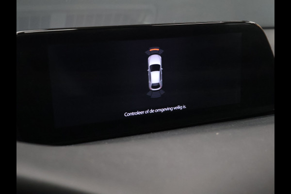 Mazda 3 2.0 e-SkyActiv-G M Hybrid 122 Comfort met Bose [APAPTIVE CRUISE CONTROL, APPLE CARPLAY, ANDROID, BOSE SOUND SYSTEM, MEMORY SEATS, STOELVERWARMING STUUR VERWARMING, CAMERA, PDC V+A, BLUETOOTH, LEDER, LED, ELEKTRISCHE ACHTERKLEP, NAVIGATIE,