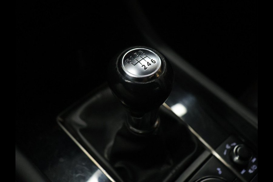 Mazda 3 2.0 e-SkyActiv-G M Hybrid 122 Comfort met Bose [APAPTIVE CRUISE CONTROL, APPLE CARPLAY, ANDROID, BOSE SOUND SYSTEM, MEMORY SEATS, STOELVERWARMING STUUR VERWARMING, CAMERA, PDC V+A, BLUETOOTH, LEDER, LED, ELEKTRISCHE ACHTERKLEP, NAVIGATIE,