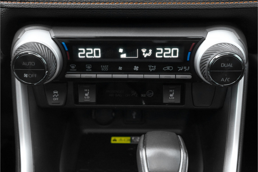 Toyota RAV4 2.5 Hybrid AWD ADVENTURE Pano JBL