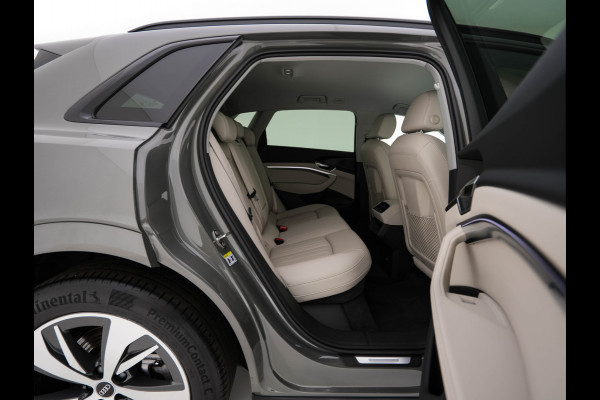 Audi Q8 e-tron 50 quattro Advanced Edition 95 kWh [3-Fase-22kW] {SoH-99%} (INCL-BTW)  Aut. *LEATHER | FULL-LED | MEMORY-PACK | ADAPTIVE-CRUISE | CAMERA | PRIVACY-GLASS | DIGI-COCKPIT | SHIFTPADDLES | DAB | AMBIENTLIGHT | TOWBAR | 20''ALU*