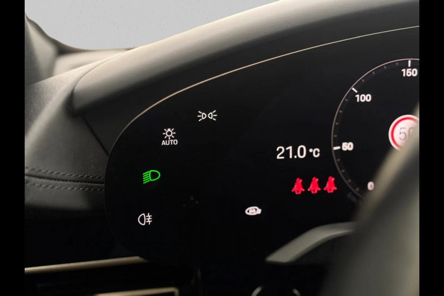 Porsche Taycan 4S Performance Plus 84 kWh (Dealer ondH, Sport Chrono, Panorama, StoelVK, StoelV, Passagiers Display, 360 Cam,Etc))
