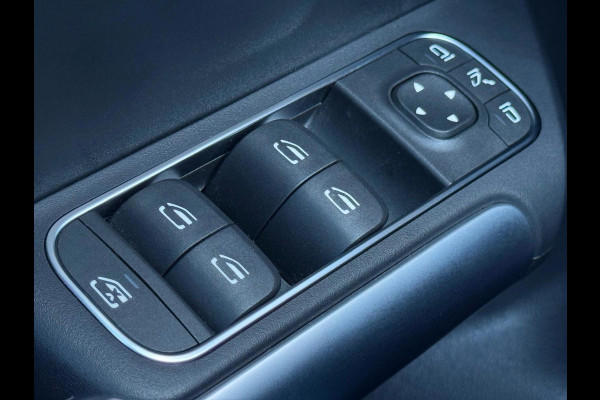 Mercedes-Benz GLA 250 e AMG Line | Panorama | Camera | Parksens | Sfeerverlichting | Carplay | Keyless | BTW Auto