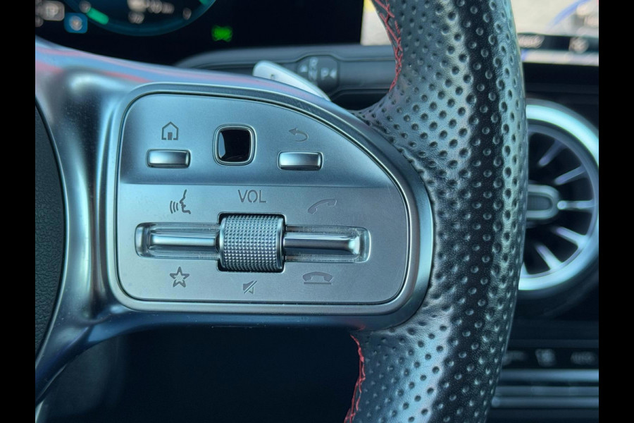 Mercedes-Benz GLA 250 e AMG Line | Panorama | Camera | Parksens | Sfeerverlichting | Carplay | Keyless | BTW Auto