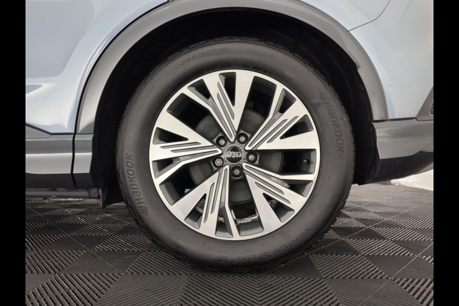 Audi Q4 e-tron 35 Launch edition Advanced Plus 55 kWh (INCL-BTW) Aut. *HEAT-PUMP | PANO | LEATHER | ADAPTIVE-CRUISE | MATRIX-LED | KEYLESS | SONOS-SOUND |  DIGI-COCKPIT | DAB | CARPLAY | HEATED-SPORTSEATS | CRUISE | 19''ALU*