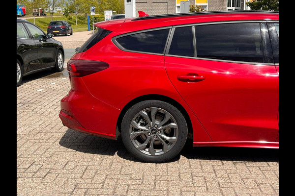 Ford FOCUS Wagon 1.0 EcoBoost Hybrid ST Line | 155pk |  Winterpack | Driver Assistance Pack | Orig. NL auto | Dodehoeksensoren | Adaptive cruise control | Camera