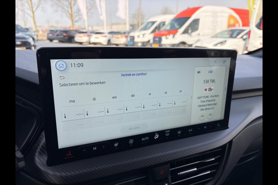 Ford Kuga 2.5 PHEV ST-Line 243pk |  Orig. NL Auto |  Panoramadak | Winter Pack | Head up Display | Adaptive LED