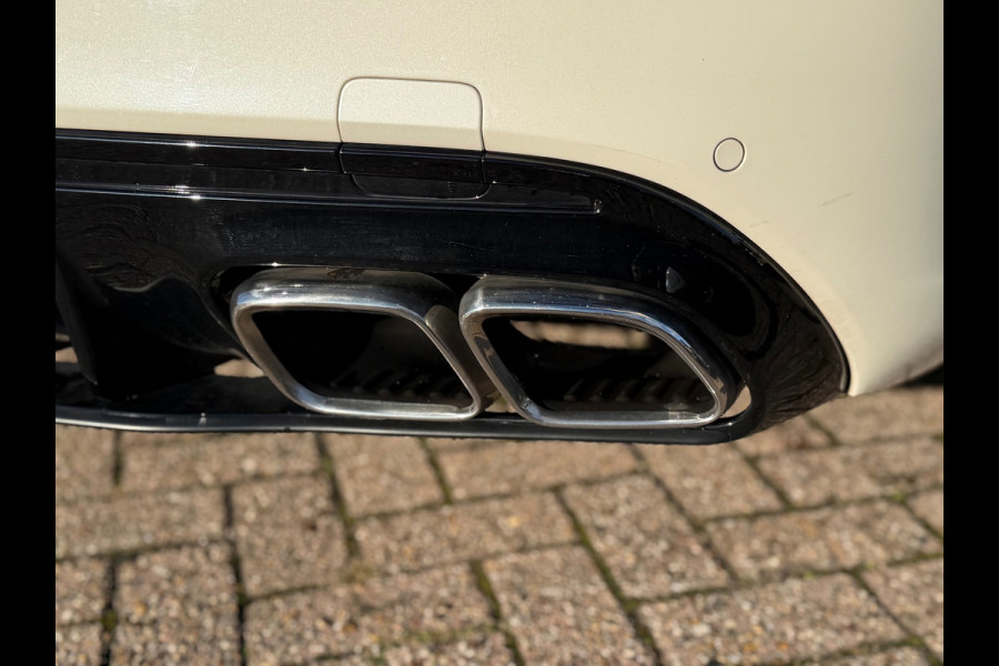 Mercedes-Benz C-Klasse 180 Premium Pack 2019 AUT PANO FULL!