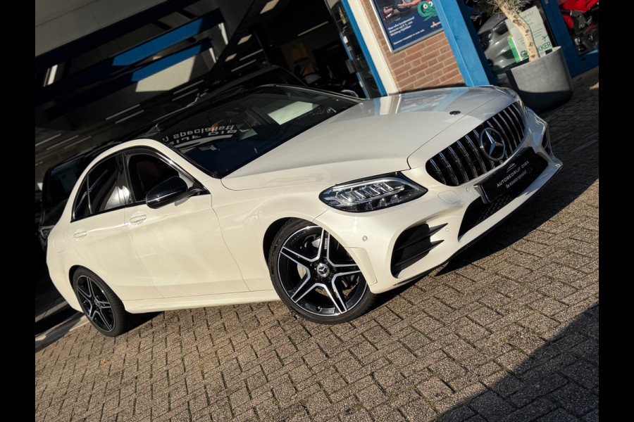 Mercedes-Benz C-Klasse 180 Premium Pack 2019 AUT PANO FULL!
