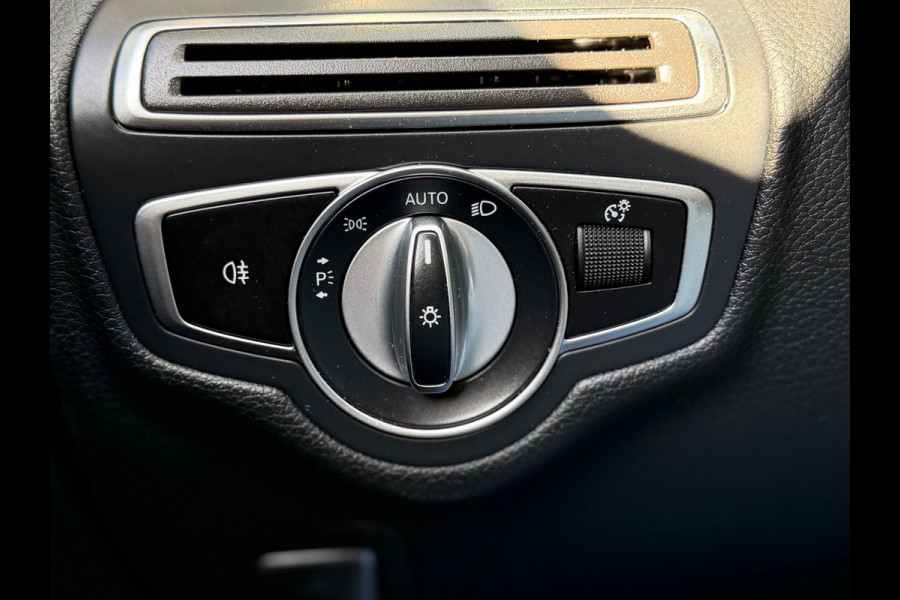 Mercedes-Benz C-Klasse 180 Premium Pack 2019 AUT PANO FULL!