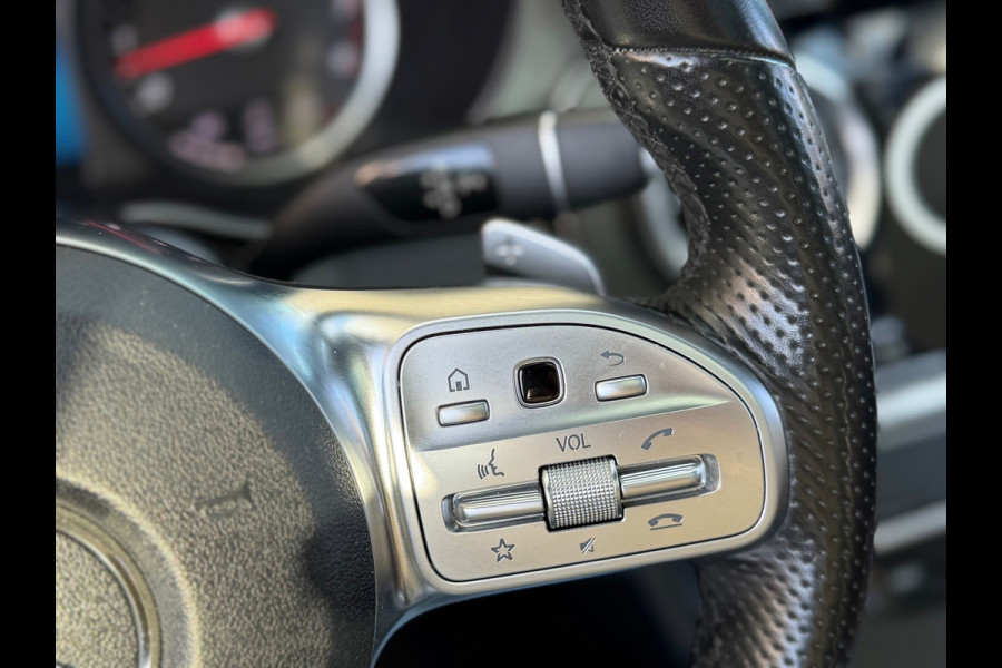 Mercedes-Benz C-Klasse 180 Premium Pack 2019 AUT PANO FULL!