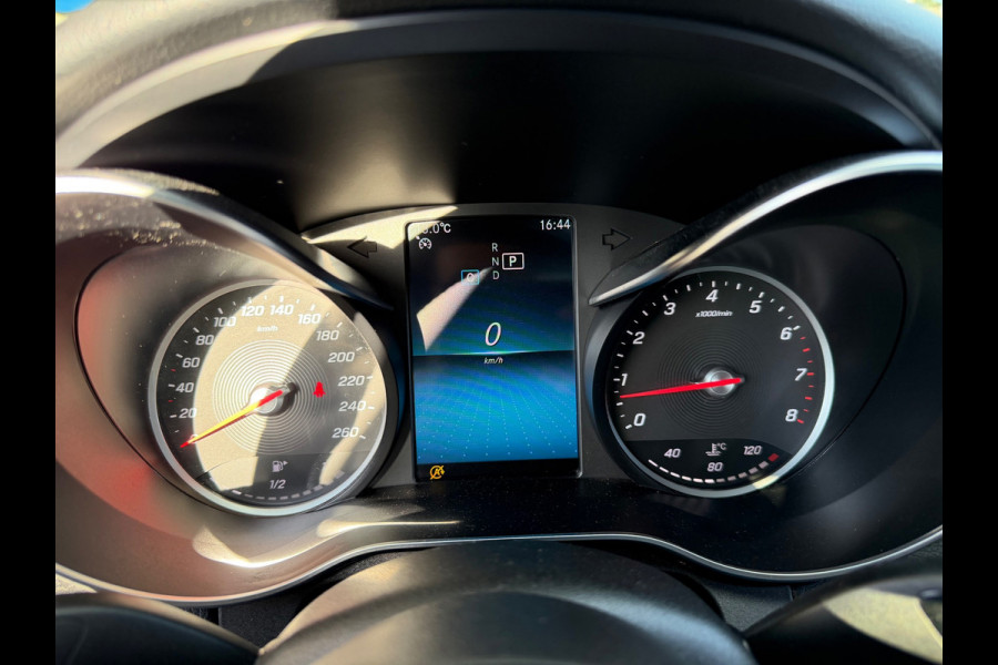 Mercedes-Benz C-Klasse 180 Premium Pack 2019 AUT PANO FULL!