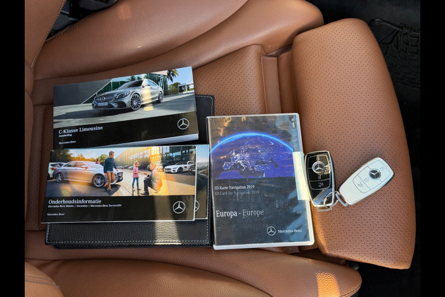 Mercedes-Benz C-Klasse 180 Premium Pack 2019 AUT PANO FULL!