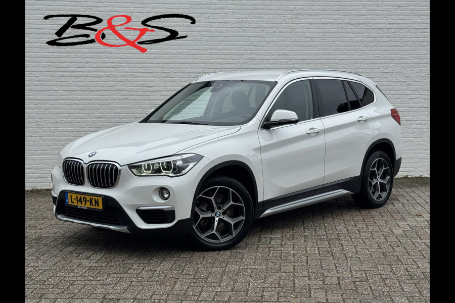 BMW X1 SDrive20i High Executive M sport interieur Sfeer verlichting Led Pdc voor+achter