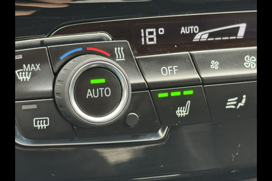 BMW X1 SDrive20i High Executive M sport interieur Sfeer verlichting Led Pdc voor+achter