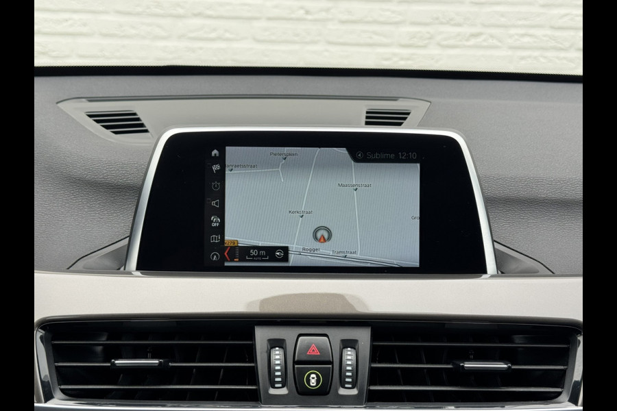 BMW X1 SDrive20i High Executive M sport interieur Sfeer verlichting Led Pdc voor+achter