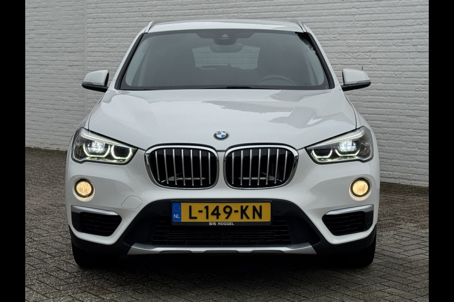BMW X1 SDrive20i High Executive M sport interieur Sfeer verlichting Led Pdc voor+achter