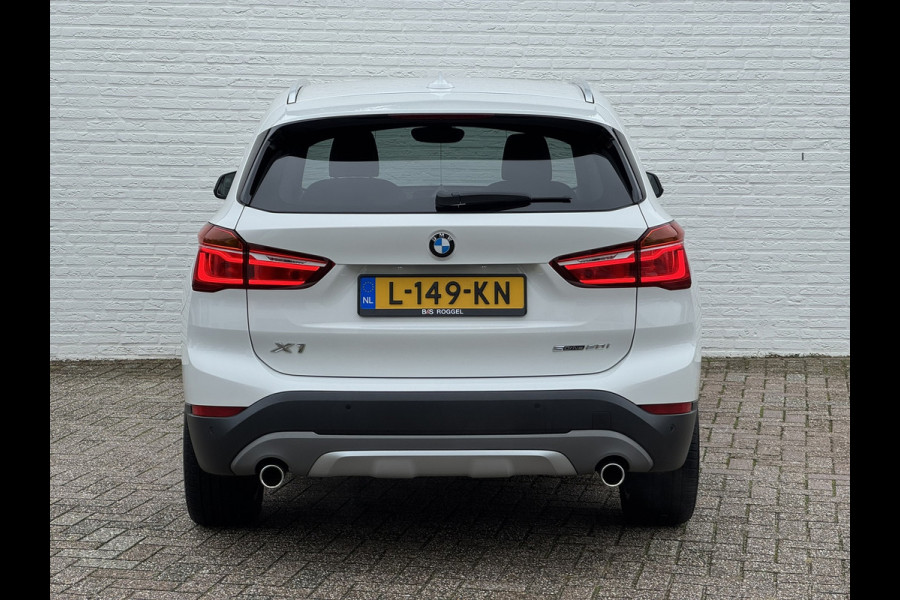 BMW X1 SDrive20i High Executive M sport interieur Sfeer verlichting Led Pdc voor+achter