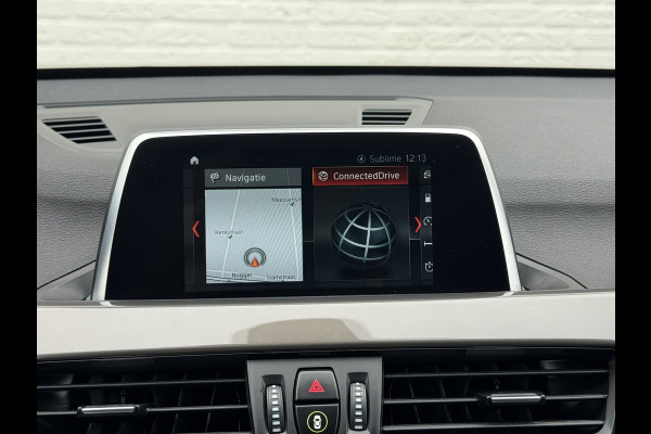 BMW X1 SDrive20i High Executive M sport interieur Sfeer verlichting Led Pdc voor+achter