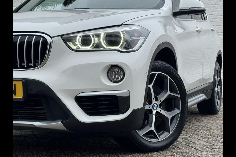 BMW X1 SDrive20i High Executive M sport interieur Sfeer verlichting Led Pdc voor+achter