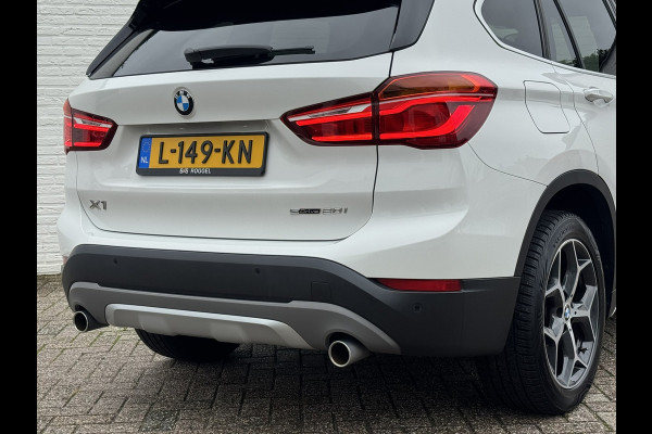 BMW X1 SDrive20i High Executive M sport interieur Sfeer verlichting Led Pdc voor+achter