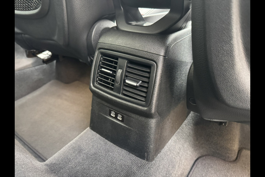 BMW X1 SDrive20i High Executive M sport interieur Sfeer verlichting Led Pdc voor+achter