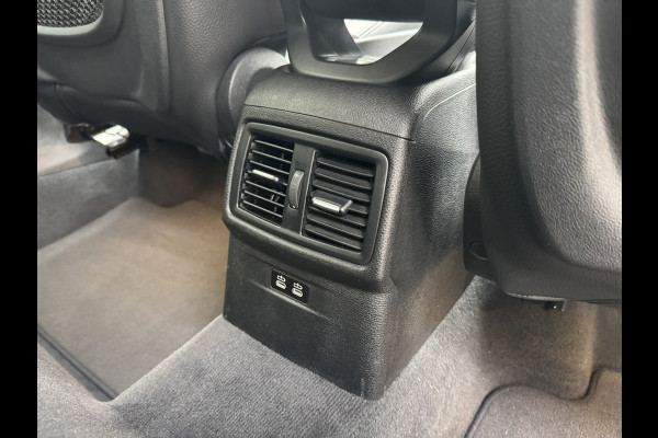BMW X1 SDrive20i High Executive M sport interieur Sfeer verlichting Led Pdc voor+achter