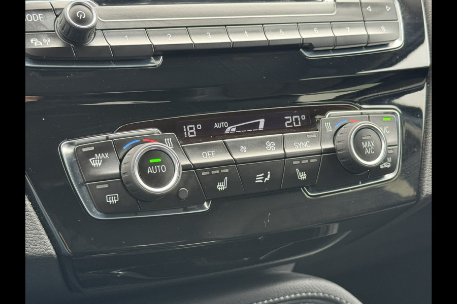 BMW X1 SDrive20i High Executive M sport interieur Sfeer verlichting Led Pdc voor+achter