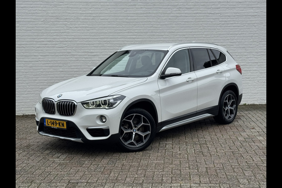 BMW X1 SDrive20i High Executive M sport interieur Sfeer verlichting Led Pdc voor+achter