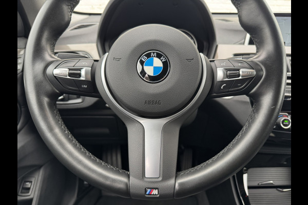 BMW X1 SDrive20i High Executive M sport interieur Sfeer verlichting Led Pdc voor+achter