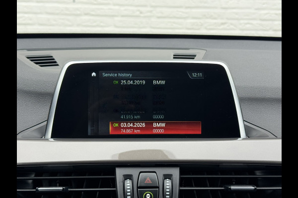 BMW X1 SDrive20i High Executive M sport interieur Sfeer verlichting Led Pdc voor+achter