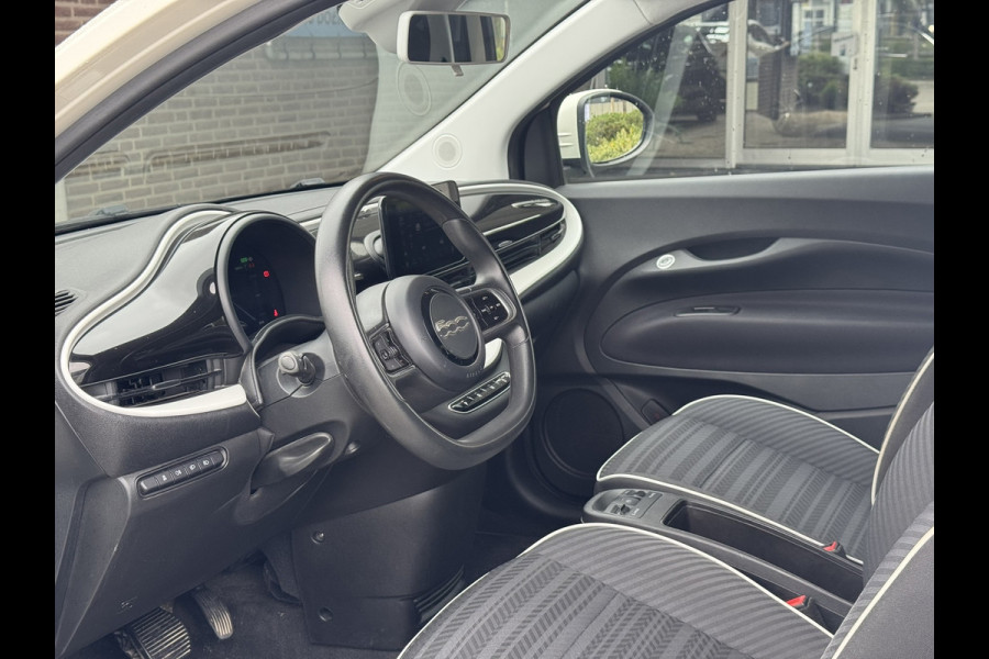 Fiat 500 Passion 42 kWh (SOH 92%) | Carplay/Android, DAB, Cruise, Airco, Bluetooth |