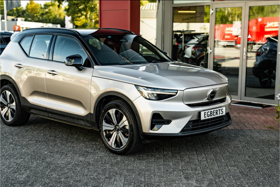 Volvo XC40 Recharge Core | 70 KWH | AppleCar/Android | Camera | 19"LMV | Eerste eigenaar | Zwarte hemel