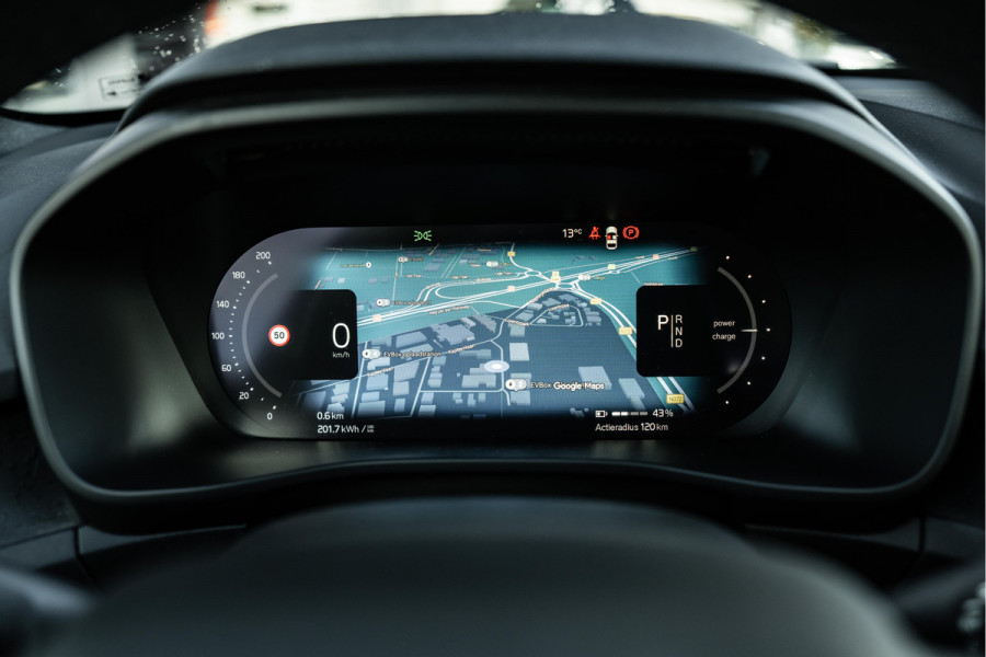 Volvo XC40 Recharge Core | 70 KWH | AppleCar/Android | Camera | 19"LMV | Eerste eigenaar | Zwarte hemel