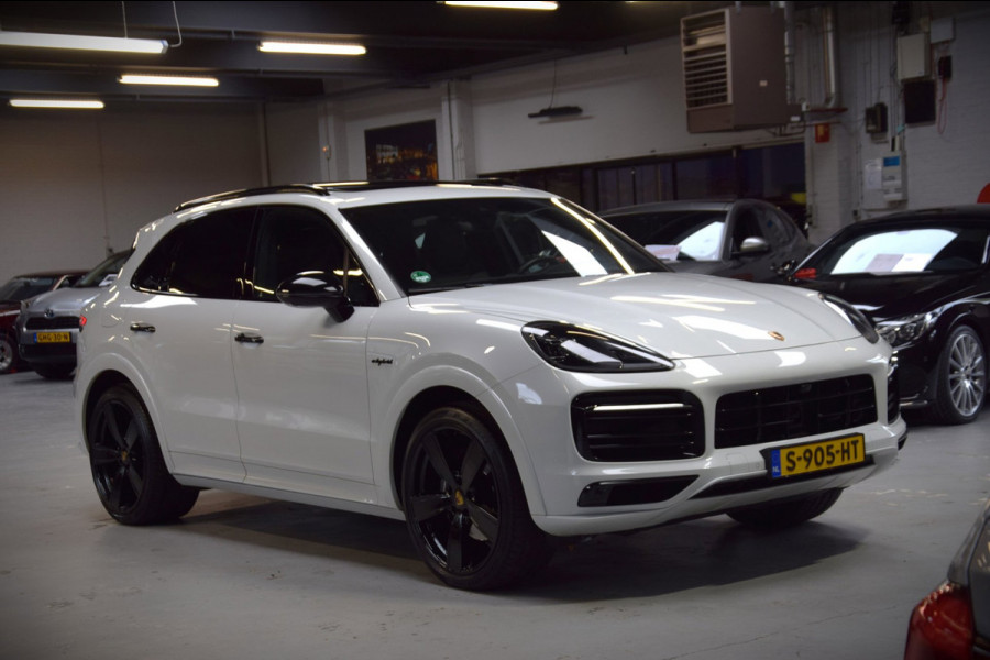 Porsche Cayenne 3.0 E-Hybrid Platinum Edition Navi|Panoramadak|Org.NL|Dealer onderhouden
