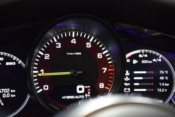 Porsche Cayenne 3.0 E-Hybrid Platinum Edition Navi|Panoramadak|Org.NL|Dealer onderhouden