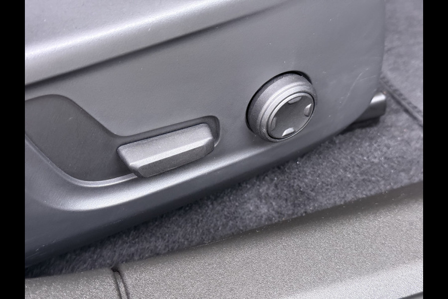 Polestar 2 Dual Motor Long Range 78kWh 408PK SOH 90% Google®-Maps Navi Camera Apple Carplay Android Auto Elek.Stoelen Memory Elek.Achterkle Keyless Bluetooth Led Lmv Isofix Rijstrooksensor Origineel Nederlandse Auto Dealeronderhouden