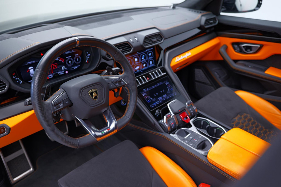 Lamborghini Urus 4.0 V8 Graphite Capsule |BTW|Massage|PPF|Fabrieksgarantie|