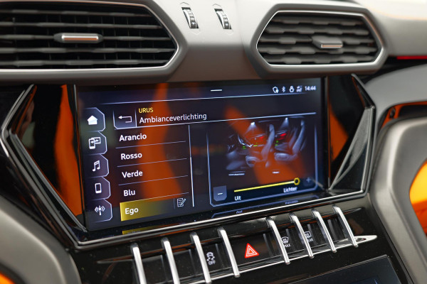 Lamborghini Urus 4.0 V8 Graphite Capsule |BTW|Massage|PPF|Fabrieksgarantie|