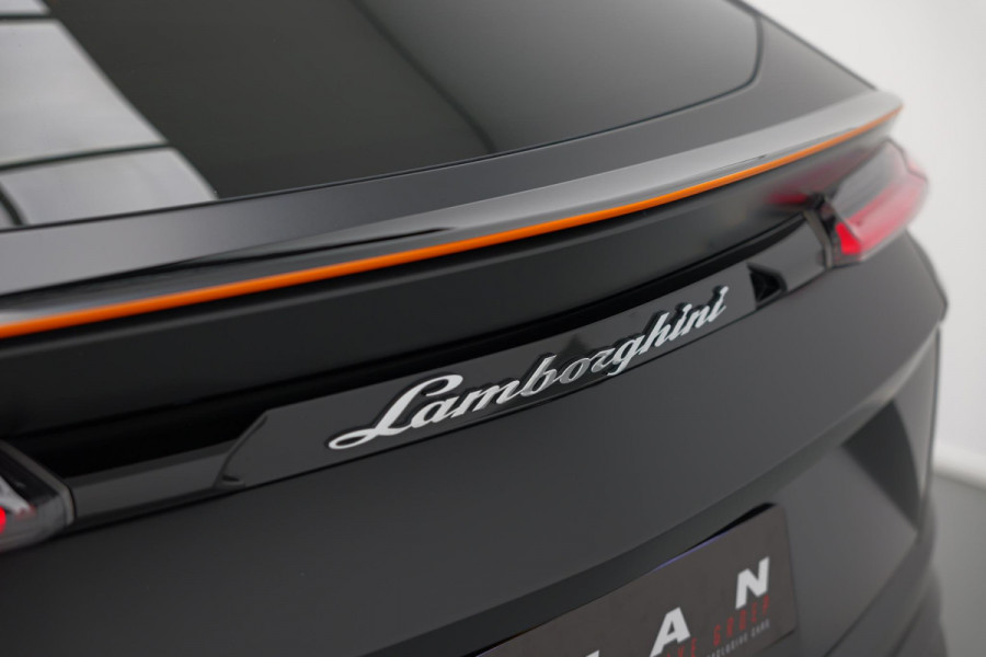 Lamborghini Urus 4.0 V8 Graphite Capsule |BTW|Massage|PPF|Fabrieksgarantie|