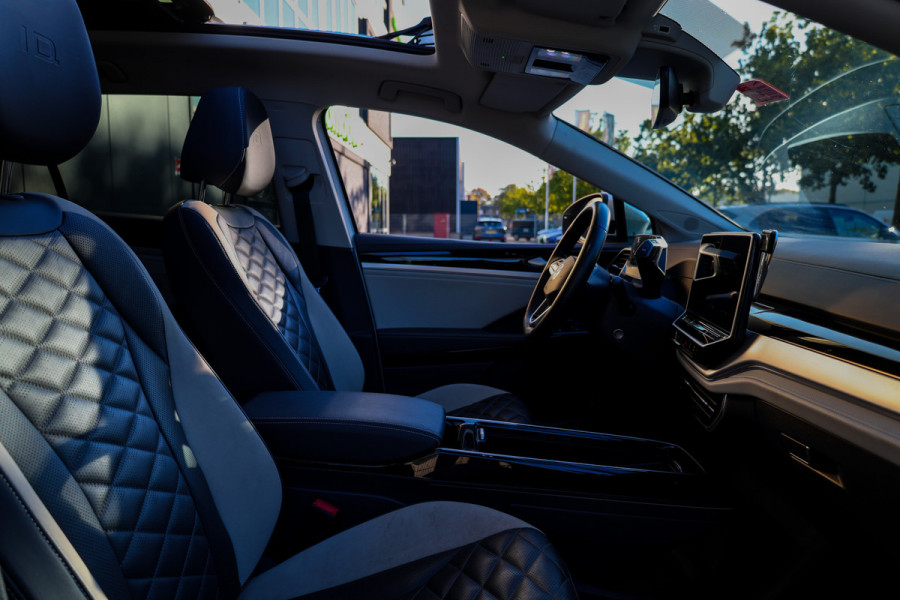 Volkswagen Id.6 Crozz | UNIEK | PANO | HUD | MEMORY | MASSAGE | ACC | 360 | 4X STOELVERWARMING |