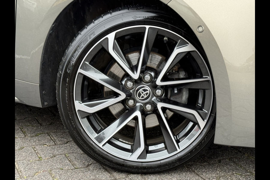 Toyota Corolla Touring Sports 2.0 Hybrid Executive | HUD | ACC | CarPlay | Camera | JBL | 18 inch