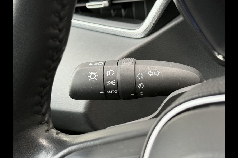 Toyota Corolla Touring Sports 2.0 Hybrid Executive | HUD | ACC | CarPlay | Camera | JBL | 18 inch