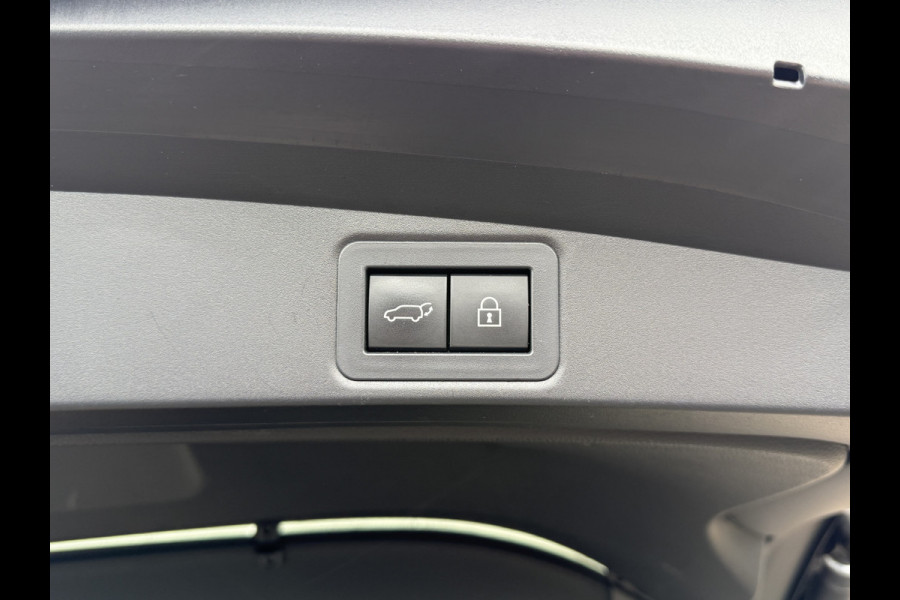 Toyota Corolla Touring Sports 2.0 Hybrid Executive | HUD | ACC | CarPlay | Camera | JBL | 18 inch