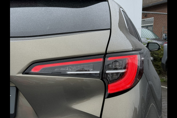 Toyota Corolla Touring Sports 2.0 Hybrid Executive | HUD | ACC | CarPlay | Camera | JBL | 18 inch