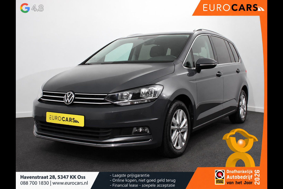 Volkswagen Touran 1.5 TSI DSG Highline 7p Navigatie Apple Carplay/Android Auto Parkeersensoren Adaptieve Cruise Control Stoel-en stuurverwarming Elektrische achterklep Getinte ramen Climatronic