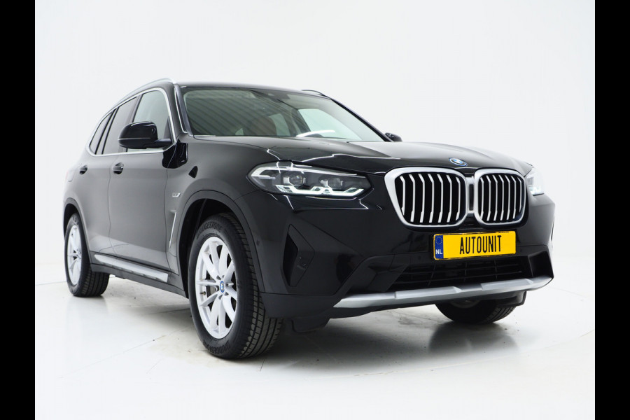 BMW X3 xDrive30e | Leder | Sportstoelen | Camera | Cruise | Climate | LED | Carplay