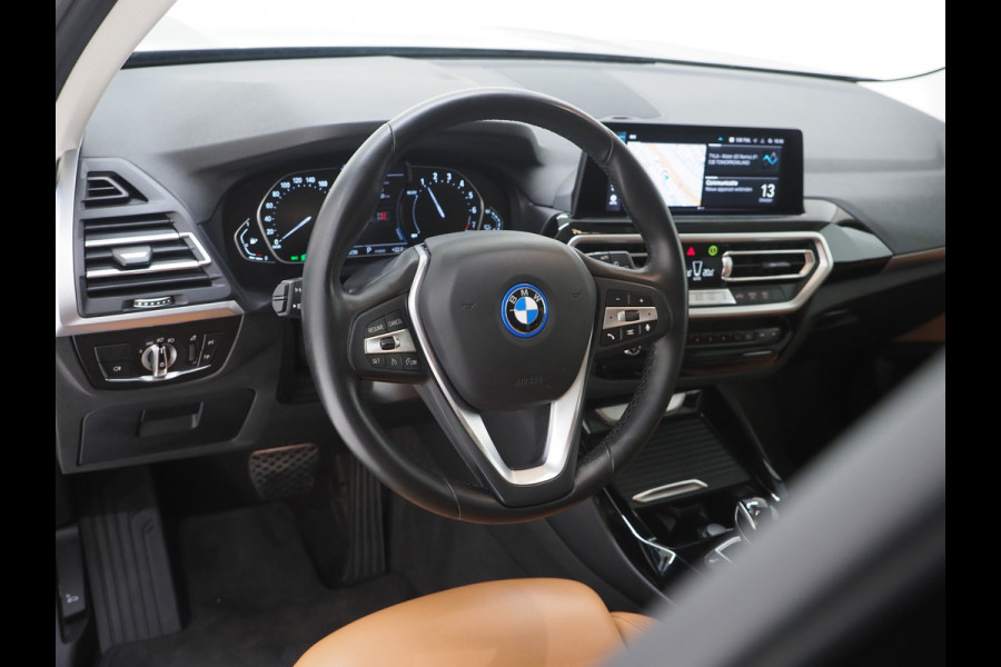 BMW X3 xDrive30e | Leder | Sportstoelen | Camera | Cruise | Climate | LED | Carplay