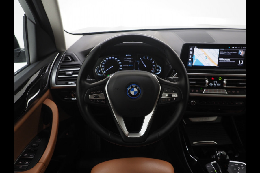 BMW X3 xDrive30e | Leder | Sportstoelen | Camera | Cruise | Climate | LED | Carplay