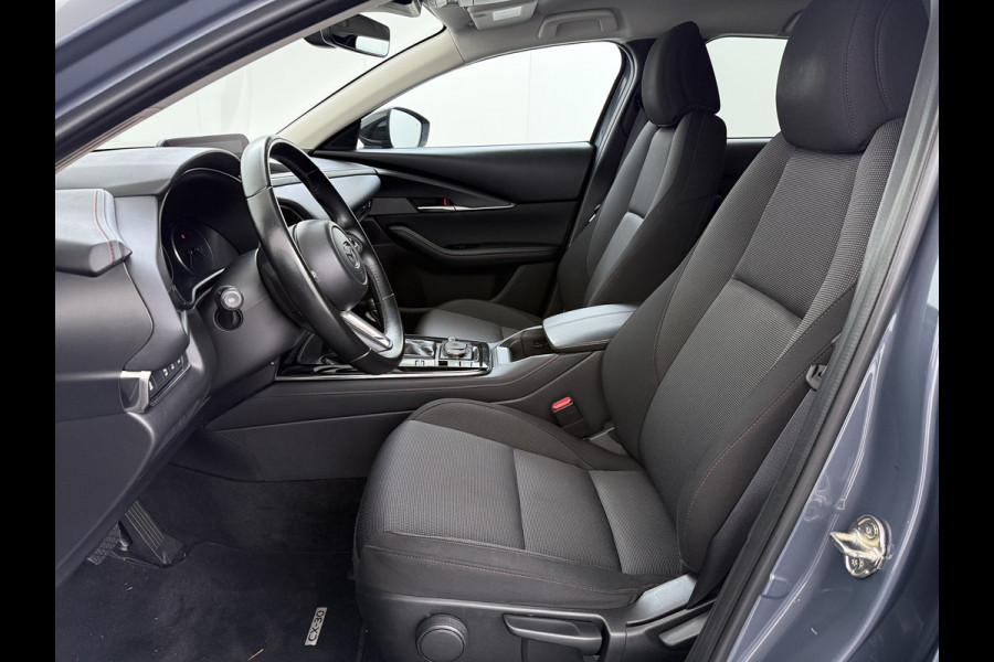 Mazda CX-30 2.0I 187PK M.Hybrid Automaat Trekhaak Adap.Cruise Camera Stoelverwarming Ecc Head-Up Display Navi Apple Carplay/Android Auto e-S Dodehoekdetectie Keyless Elek.Achterklep Privacy Glas Lmv Isofix DAB Bluetooth Regen-Lichtsensor 1.300KG Trekgewicht 1e Eigenaar